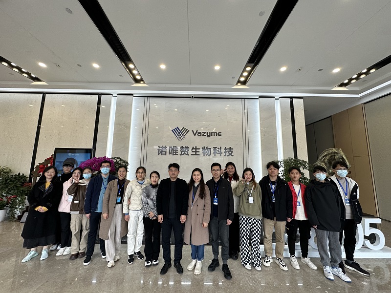 04 诺唯赞合影-1.jpg